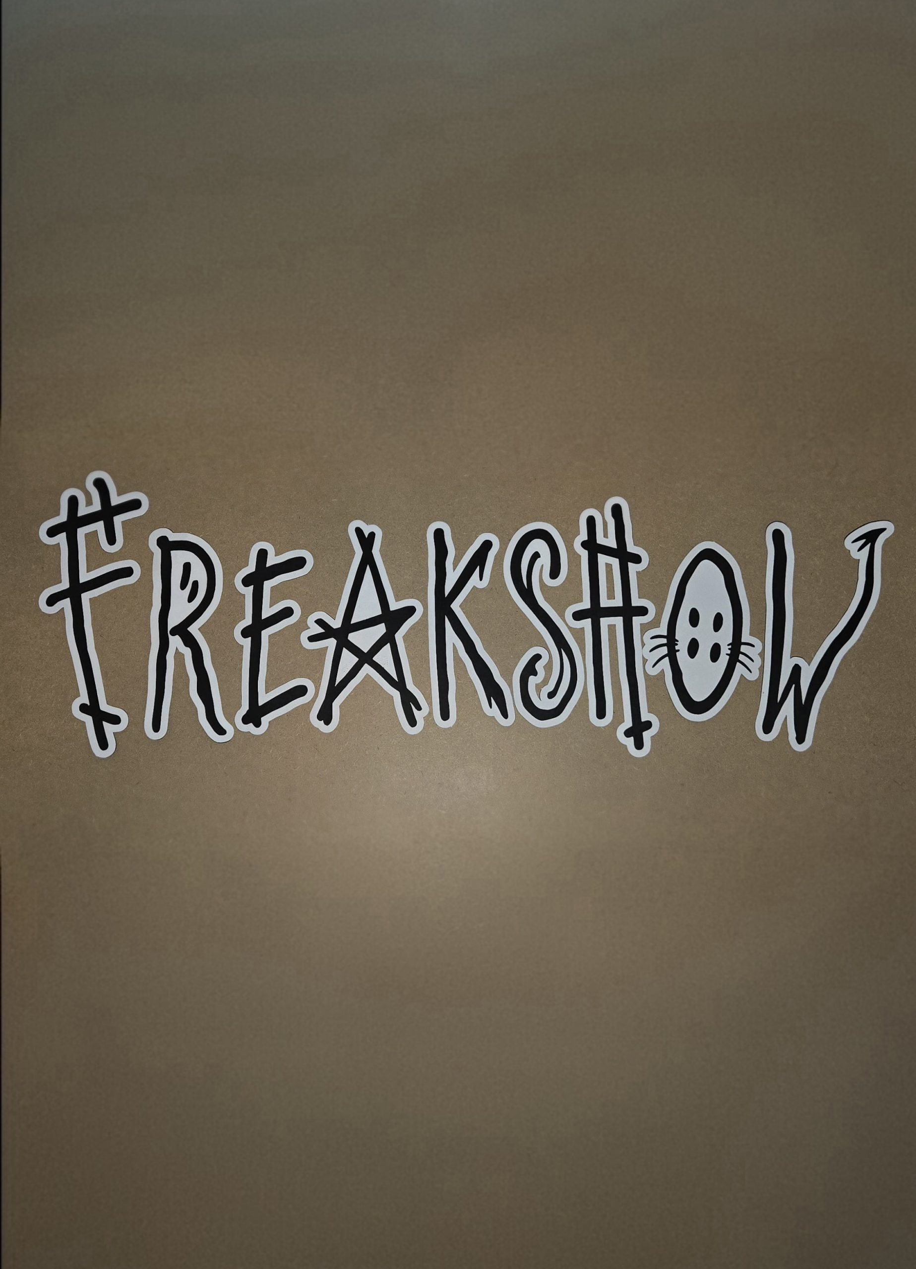 Freakshow Tekst Veggdekor